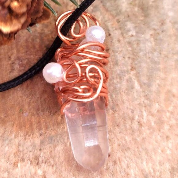 Beautiful Nature Tibet Himalayan Lemurian Crystal Point Pendant Necklace - Picture 10 of 10